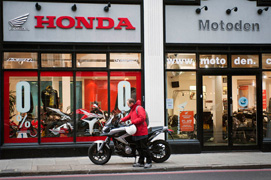 Motoden Honda dealer showroom1